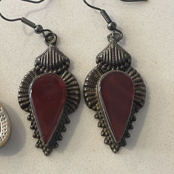 Lot of 3 Pairs Dangle Earrings Boho Glamour Formal - Picture 6 of 7